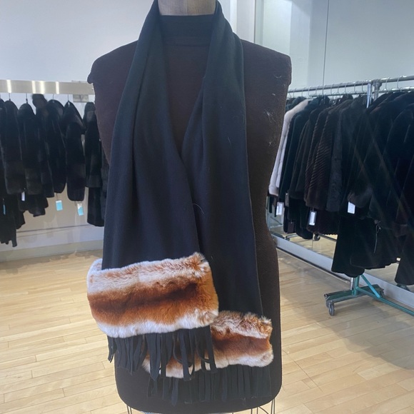 Charcoal & Amber Gradient Fur Flare Scarf - Picture 2 of 3